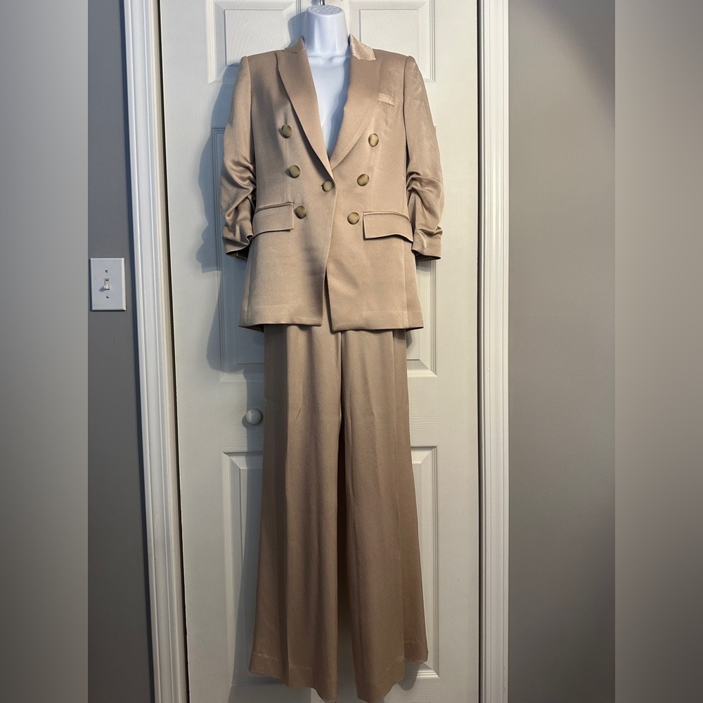 Veronica beard Size 2 Suit In Sand. Tomi Dickey Jacket And Robinne Pants NWT - Picture 5 of 15